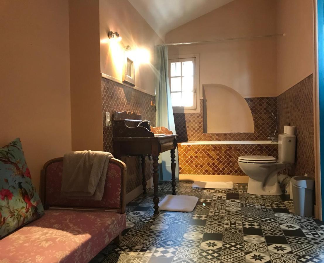 La Maison Aux Murs Anciens Et Ses Chambres Tarbes Buitenkant foto