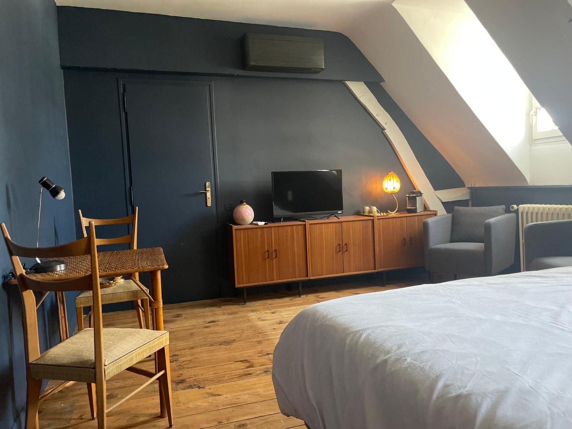 La Maison Aux Murs Anciens Et Ses Chambres Tarbes Buitenkant foto